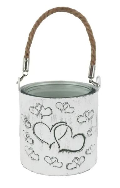 Svícen na svíčku se srdíčky