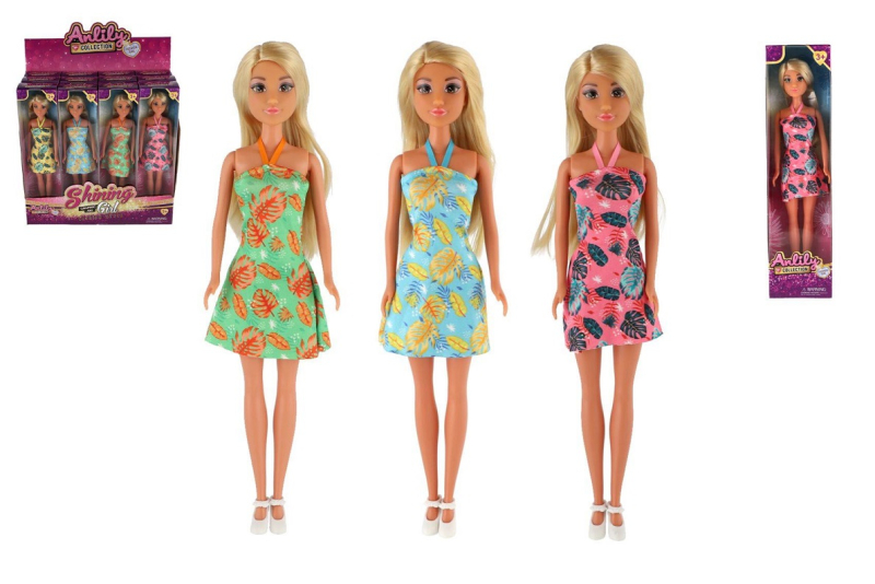 Panenka Anlili v plážových šatech